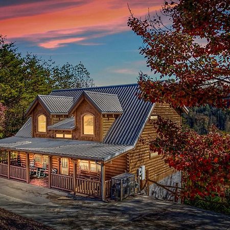 Bearfoot Pines - True Log Cabin - Wi-Fi, Hot Tub, Fishing, Deck With Views! - Mins To Pf سيفيرفيل المظهر الخارجي الصورة