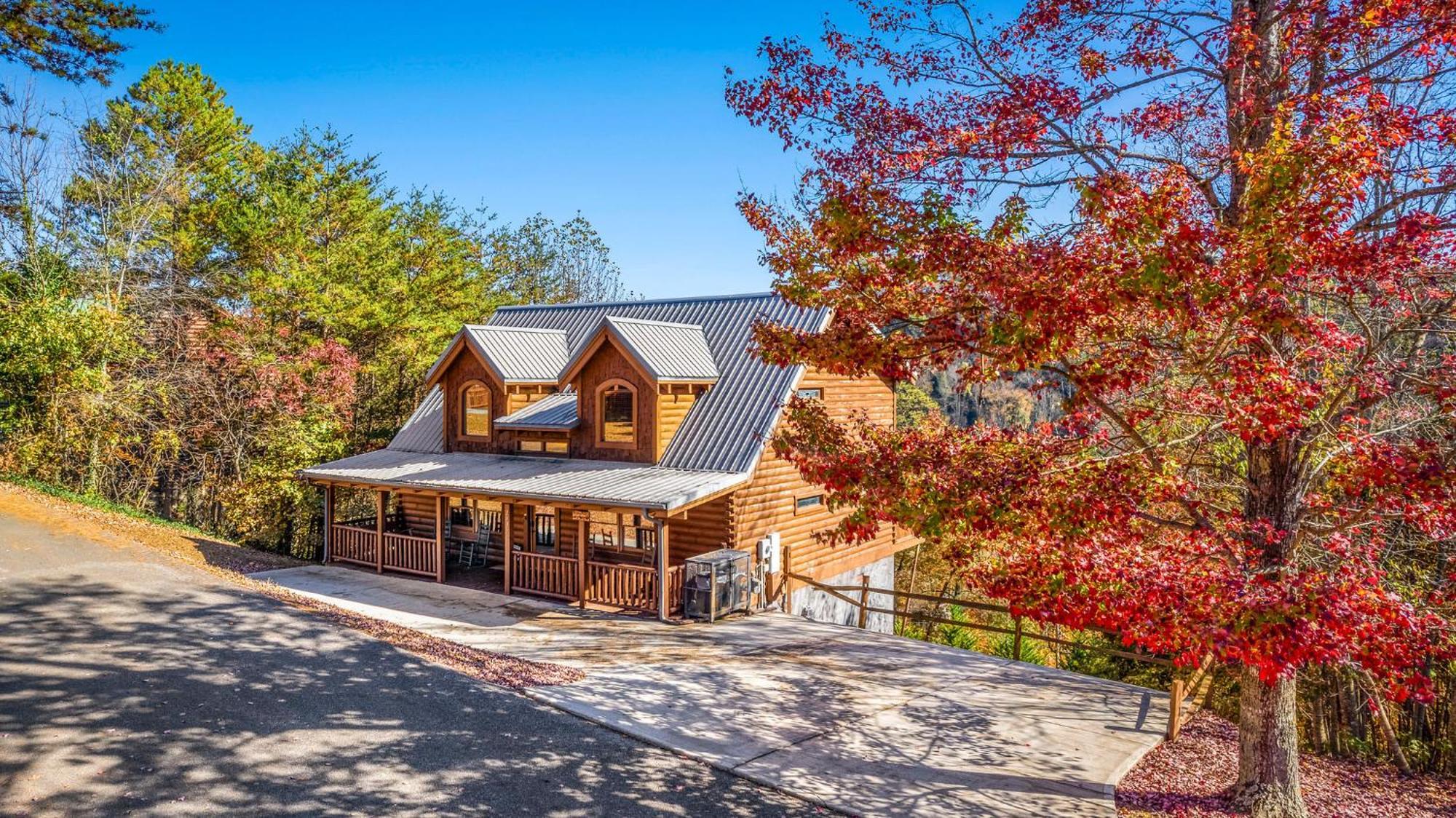 Bearfoot Pines - True Log Cabin - Wi-Fi, Hot Tub, Fishing, Deck With Views! - Mins To Pf سيفيرفيل المظهر الخارجي الصورة